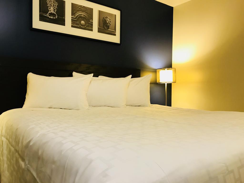 Empire Inn & Suites Penhold エクステリア 写真
